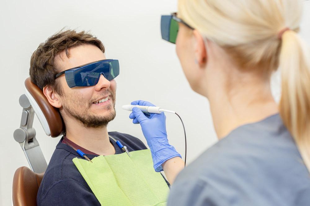 Zahnarzt Potsdam - Siemund / Hashemi - Leistungen - Lasertherapie